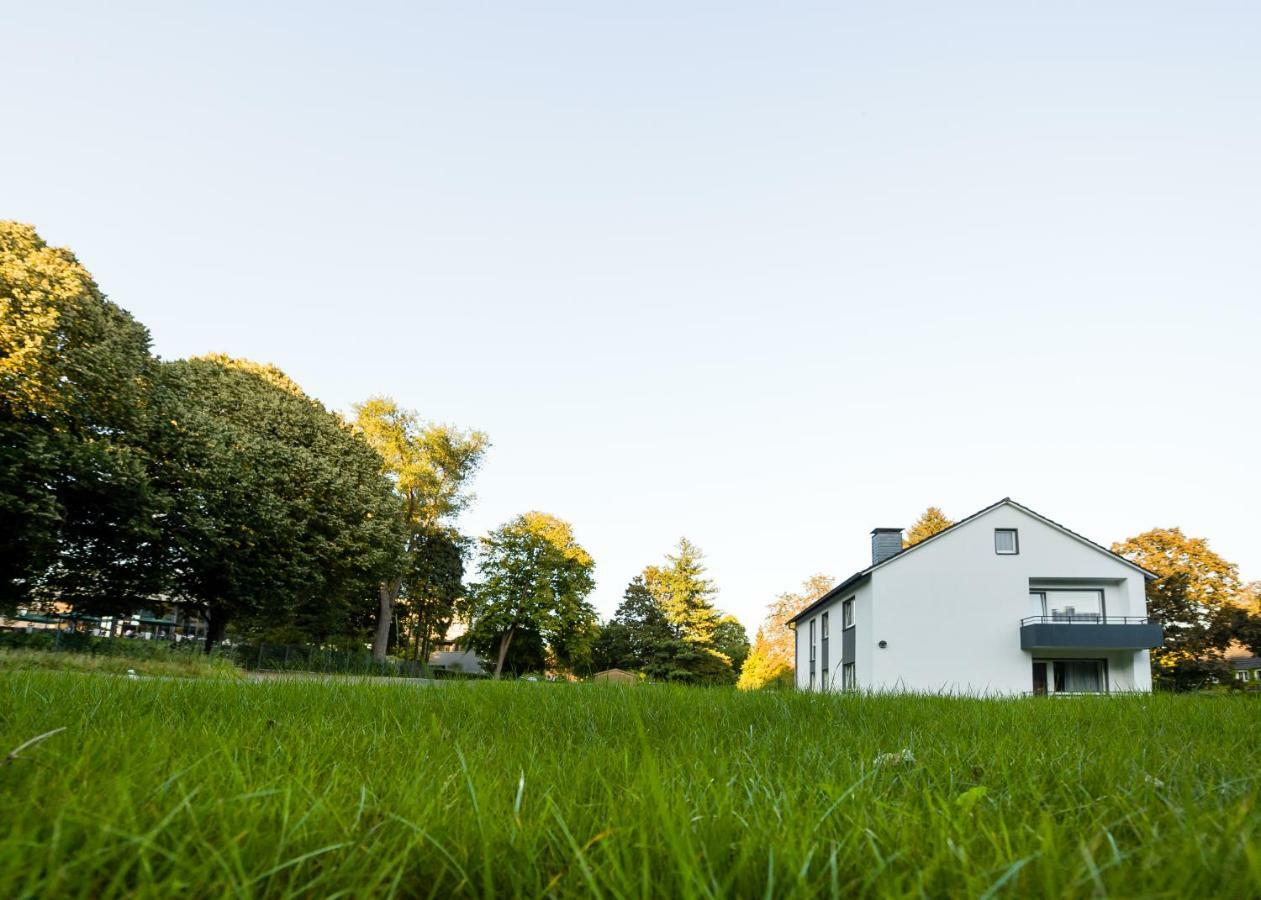 Haus Am Park - Ihr Gaestehaus In Velbert Exterior foto